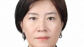 文대통령, 또 ‘베스트셀러 저자’ 발탁…여가부 차관에 김희경