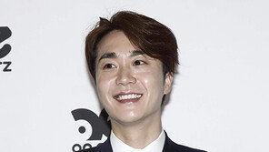 [연예뉴스 HOT5] 조성모, 분쟁지역 아동 돕기 나서