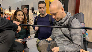 신발 다이얼 돌리면 아이젠이 쑥