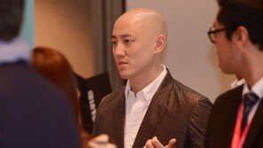 박서원 두산 전무, 패션기업 신원 ‘크리에이티브 디렉터’ 맡나