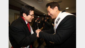 한국당 전대 주자들, ‘진박’ 논란 황교안 잇단 때리기