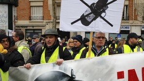 佛전문가 “노란조끼 정치 세력화?…승자는 결국 마크롱” 