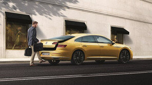 폭스바겐 아테온 연식변경 모델 출시, 5718만원부터 판매