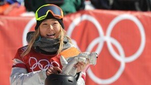 ‘천재 스노보더’ 클로이 김, 하프파이프 세계선수권 1위