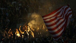 세르비아 수구팀,  크로아티아에서 경기전 피습