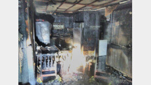 익산시 한 아파트 10층서 화재…주민 수십명 대피