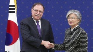 강경화 “방위비분담금 협정, 길었지만 성공적…긍정적 반응”