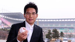 새 공인구, 감독의 작전능력도 새 시험대