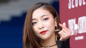 [연예뉴스 HOT5] 루나, 에프엑스 해체설 부인