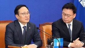 여야4당 “5·18 왜곡 한국당 3인방 윤리위 제소, 제명해야”…한국당 ‘선긋기’