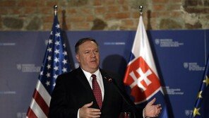 폼페이오 “중·러, 민주주의·자유시장 발전에 쌍둥이위협”