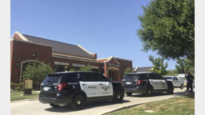 美 텍사스에서 개우리에 갇힌 굶주린 아이들 4명 발견