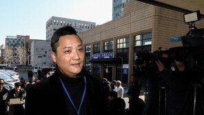 ‘손석희 배임’ 고발인 조사…‘폭행·협박’ 의혹도 본격 수사