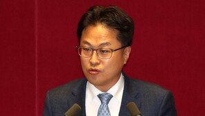 김정우 의원, 성추행 혐의 피소… “명예훼손” 맞고소
