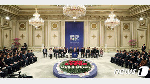 청와대 첫 초대받은 소상공인들 “文대통령과 따뜻한 밥 한끼, 위로됐다”