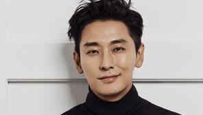 [인터뷰①] 주지훈 “공포영화도 못 보는데 좀비물…점수요? 5점 만점에 10점!”