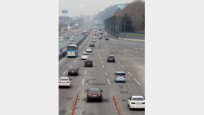 전국 고속도로 대체로 원활…상행선 5시께 정체