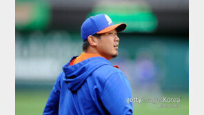 사인해주다 다친 마쓰자카, 결국 개막전도 불발