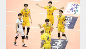 ‘펠리페 30점’ KB손해보험, OK저축은행에 대역전승