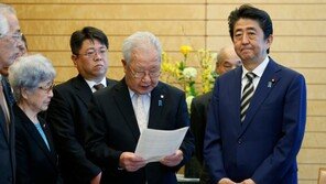 아베 “트럼프에 2차 북미회담서 납치문제 제기 요청”