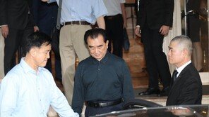 일본 언론 “김정은 위원장, 육로로 하노이 이동 가능성 있다”