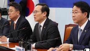 홍영표 “민주주의 부정 한국당, 극우의 길 가고 있어”