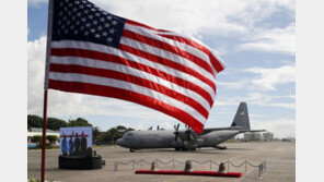 美 ‘국기맹세’ 거부하고 교사와 언쟁하던 11세 학생 체포