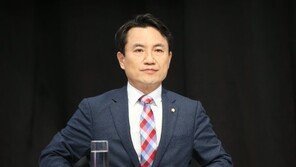 춘천서 ‘5·18 폄하 논란’ 김진태 의원 사퇴 촉구