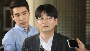 탁현민 “밥줄 잘라버리고…모든 걸 포기하게 만드는 게 블랙리스트”