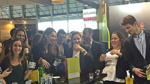 [Food&Dining]세계가 마시는 ‘참이슬’… 작년 수출액 526억원 돌파