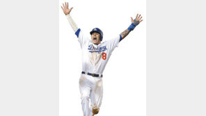 FA 마차도, 3억달러 시대 열었다