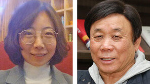 한국시단 등단 중국인… 춤추는 래퍼 할아버지… 대학 졸업식장 이색 졸업생들 눈길