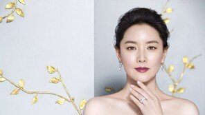 ‘원조 여신’ 이영애, 기품 느껴지는 눈부신 피부