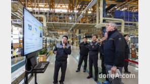 부산공장 방문한 르노그룹 부회장 “생존 위해 파업 중단 촉구”