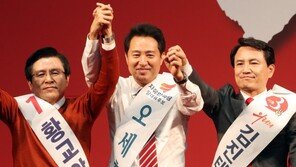 한국당 마지막 연설회…“탄핵 인정” 발언에 다시 야유·소란