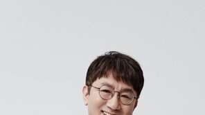 ‘방탄소년단 아버지’ 방시혁, 모교 서울대 졸업식 축사