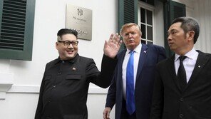 트럼프·김정은 대역배우에…베트남 “따라하지마, 추방할 수도”