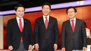 한국당 전대 높은 관심에도 낮은 투표율…누구에게 유리할까