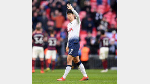 ‘침묵’ 손흥민, 연속골 행진 마감…평점도 ‘5점’ ‘6.8점’ 씁쓸