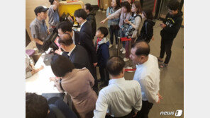 北인사, ‘맥도날드 버거 30개’ 주문해 北숙소 방향 이동