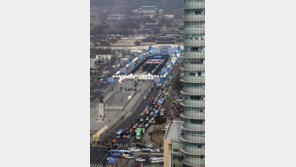 광화문은 1일 둘로 갈린다…3·1절 행사 vs 탄핵반대