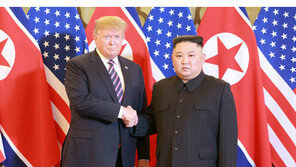 트럼프·김정은 재회 외신도 주목 “첫날 대체 신중함 유지”