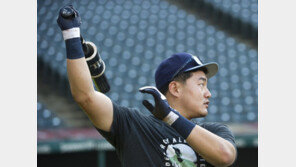 최지만, 등이 좀 아파서요…주말 복귀 예상