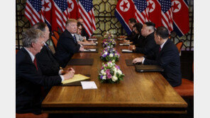 [속보]백악관 “김정은-트럼프, 어떠한 합의도 이루지 못했다”