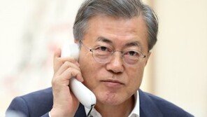 文대통령 “필요한 역할 다할 것”…트럼프 “적극 중재 역할 해달라”