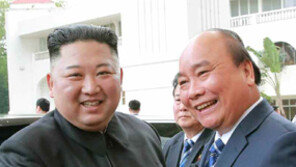 김정은 “베트남 경제 발전에 깊은 인상 받아”