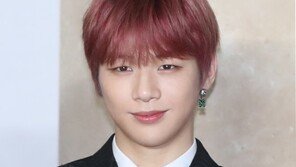 소속사 분쟁 강다니엘 “개인SNS 개설…진실 알릴 것”