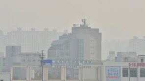 [날씨] 미세먼지 더 짙어진다…마스크 필수