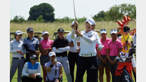 “남다른 골프여왕 모셔라” 헬기까지 띄웠다