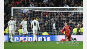 디펜딩 챔피언의 몰락…레알 마드리드 챔스리그 16강 탈락